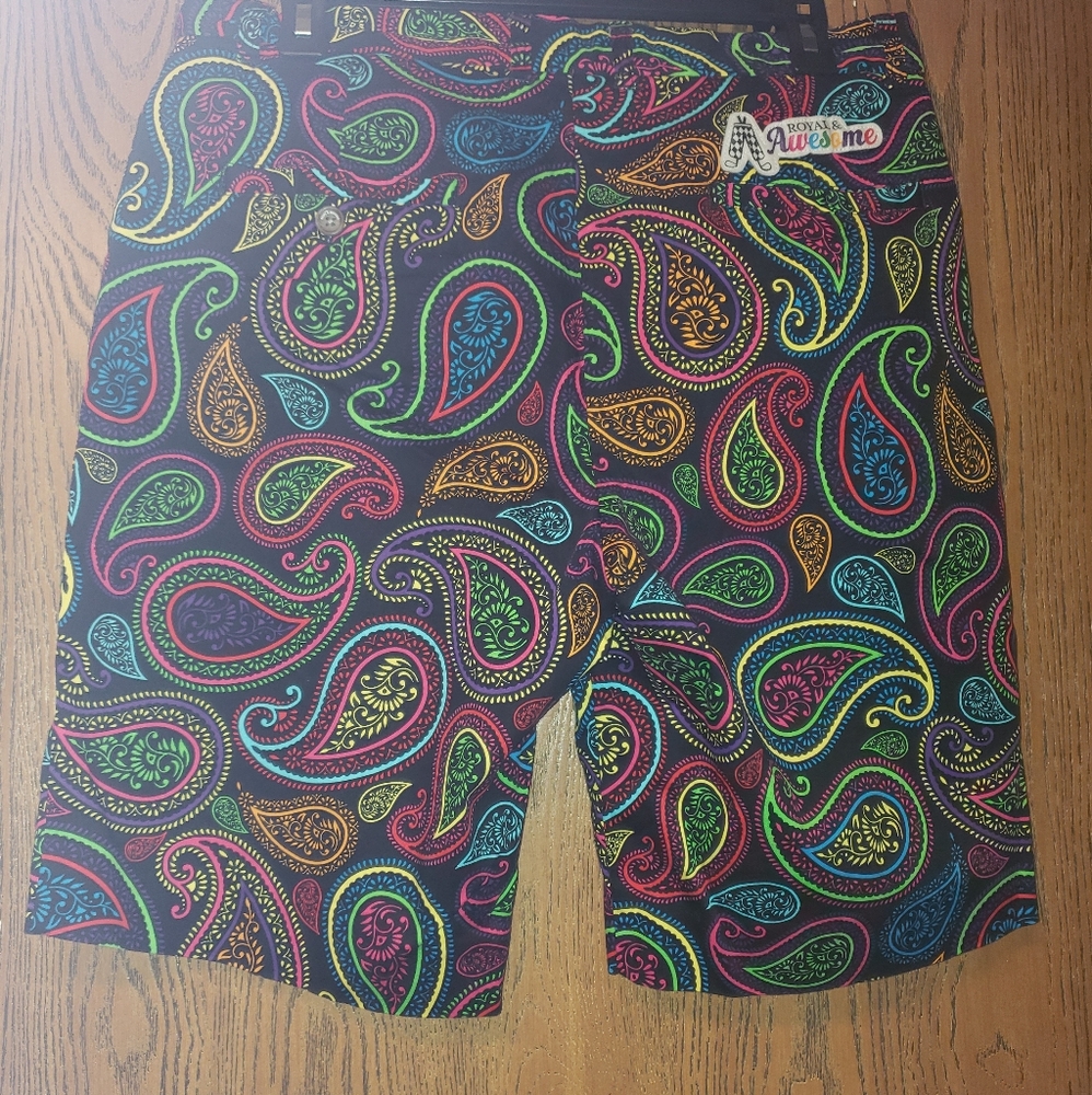 Golf Shorts - Picture 2 of 4